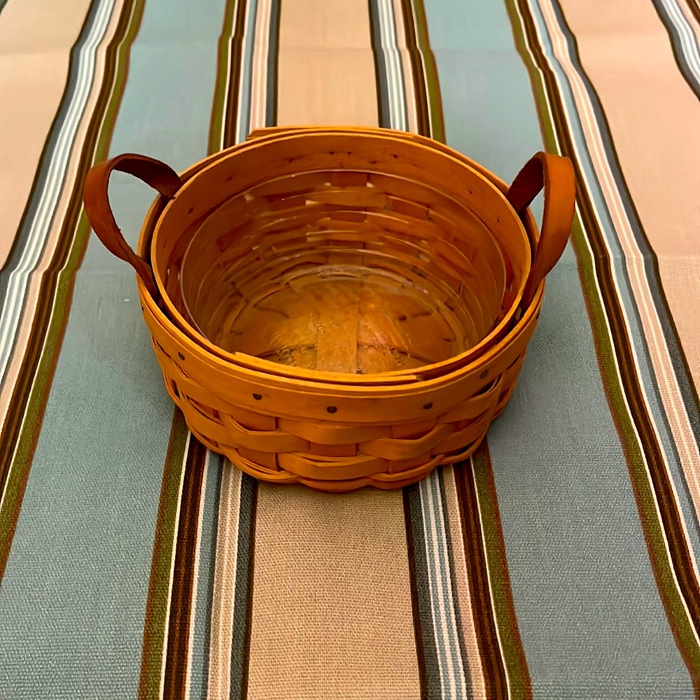 Longaberger small darning basket